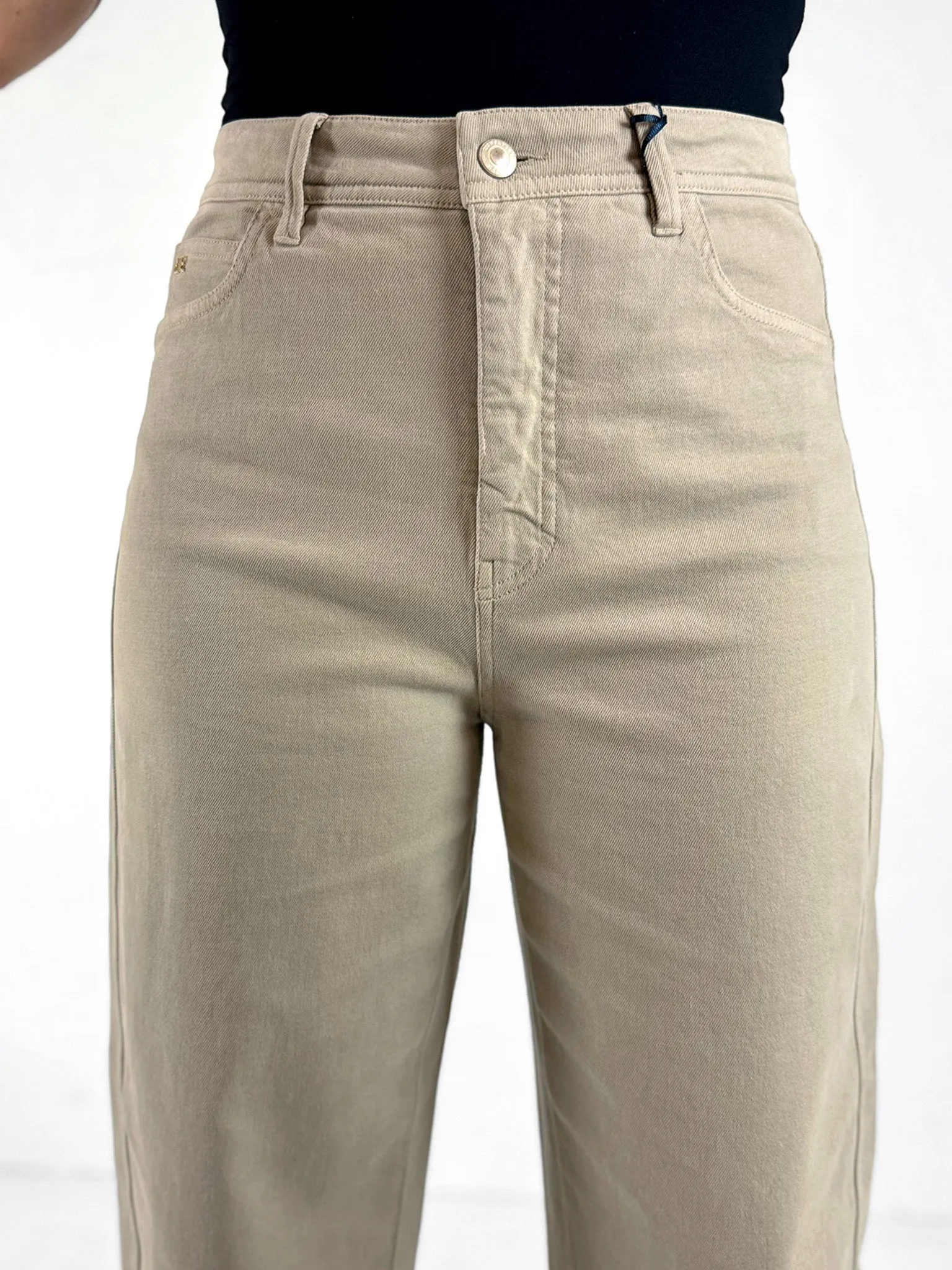 Hanni Barrel Jeans - 2 Colours