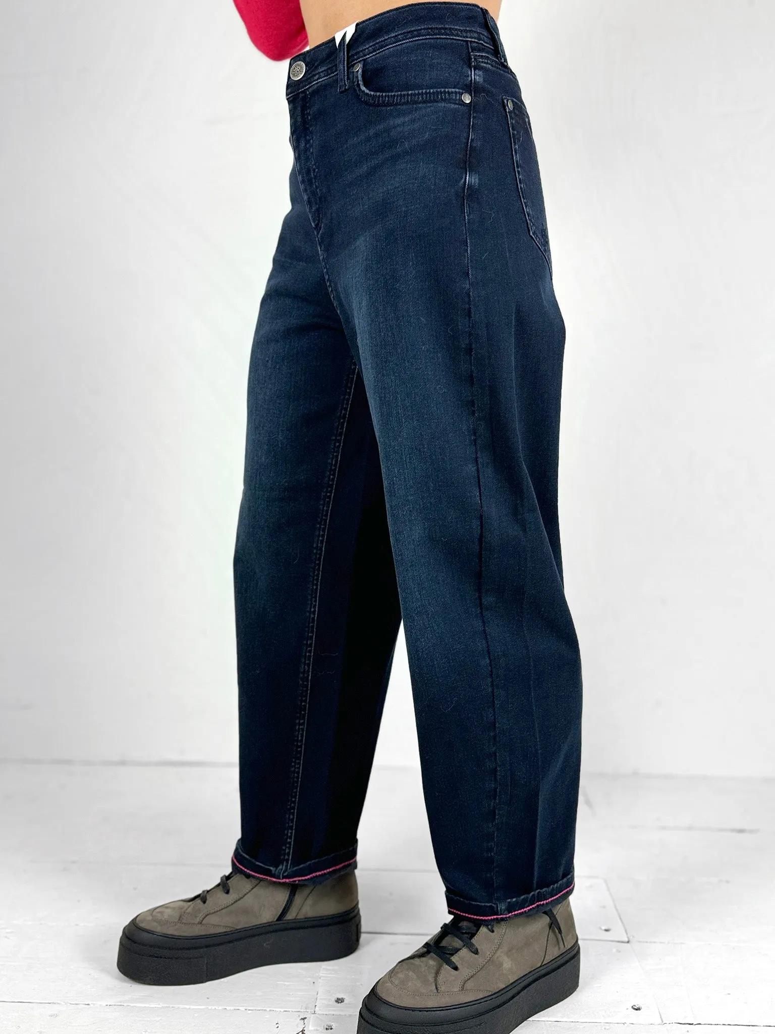 Hanni Barrel Jeans - 2 Colours