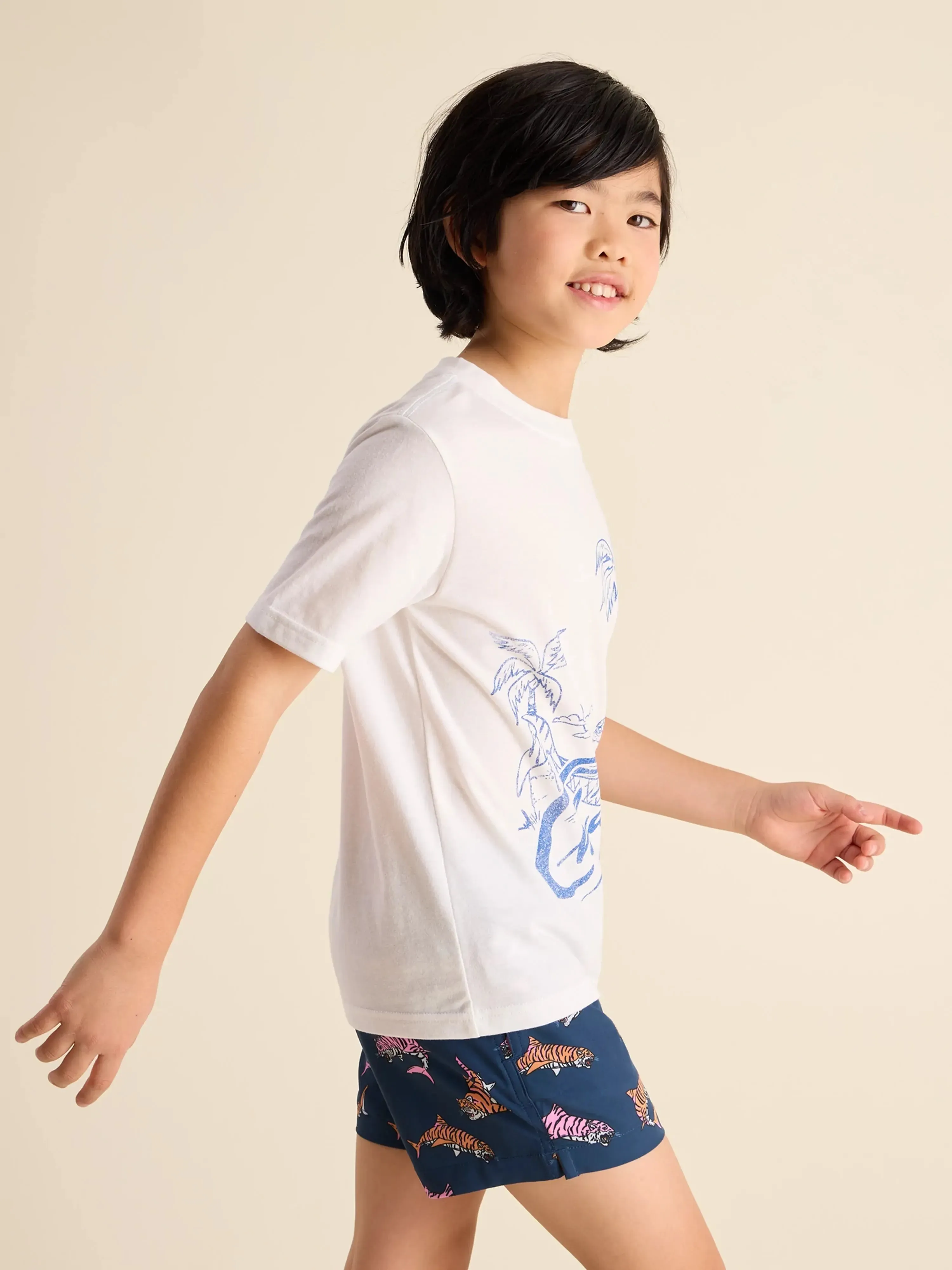 The Max & Relaxed Tiger (Boys Non Pocket Graphic T-Shirt)